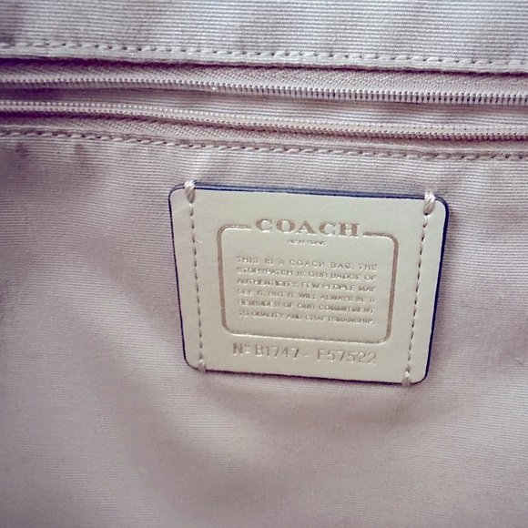 Coach Crossgrain Leather Large Tote - Picture 6 of 11